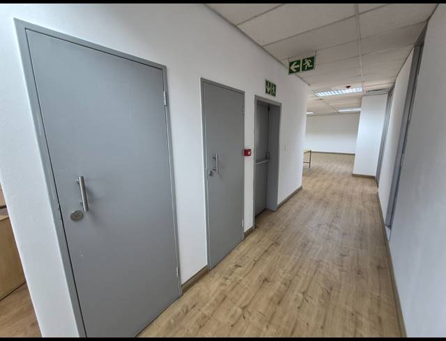 217M² OFFICE TO LET IN RIVONIA